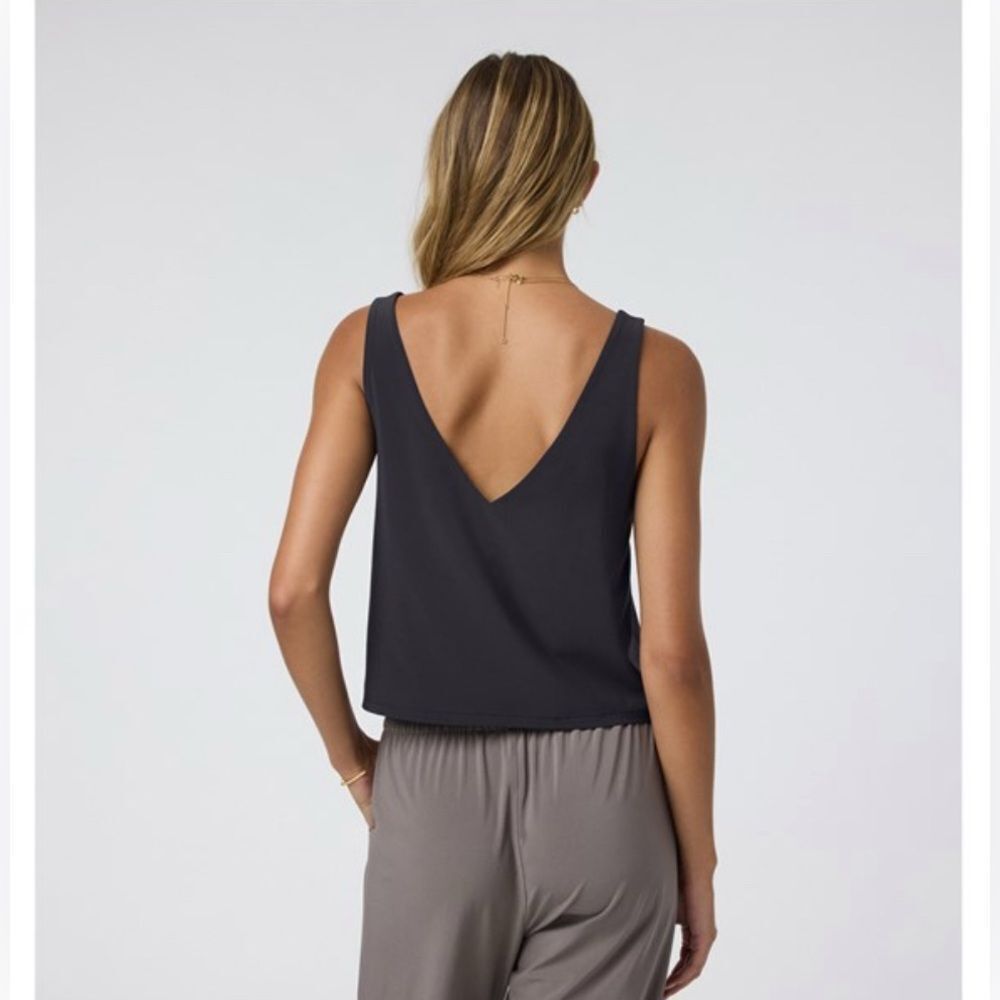 Vuori Villa Cropped Tank Size XL - Picture 4 of 7